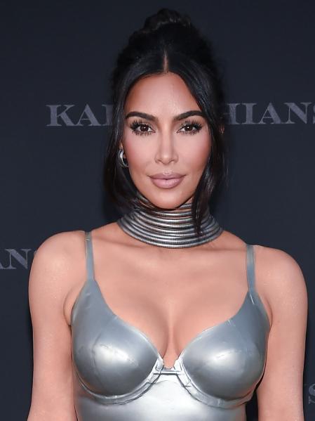 Kim Kardashian at photocall for 'The Kardashians' on April 7, 2022 in Hollywood, Los Angeles, California, United States.