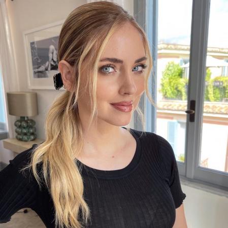 Chiara Ferragni opta por looks muy naturales para el día