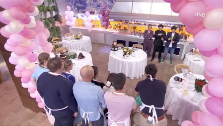 La primera prueba de 'MasterChef 10': hacer una tarta nupcial