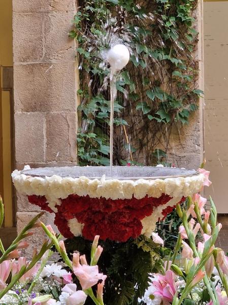 El ou com balla en el antiguo Archivo de la Corona de Aragón.