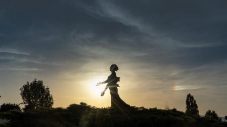 Amanecer primaveral en Manlleu.