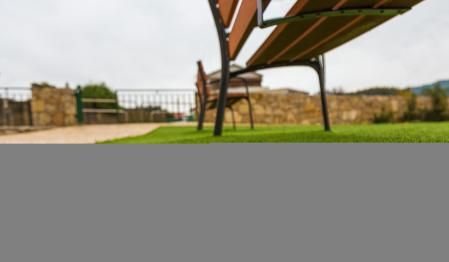 Un césped de una longitud de 35-40cm y 20.000 puntadas es un césped que dispone de una gran calidad