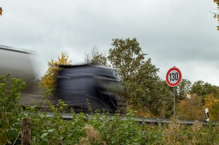 En países como Francia o Austria se puede circular a 130 km/h por autopistas y autovías&nbsp;&nbsp;
