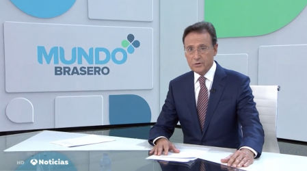 Momento en que Matías Prats comienza a balbucear en medio de una noticia