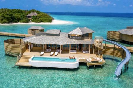 Sira Martínez y Ferran Torres en sus vacaciones en las islas Maldivas