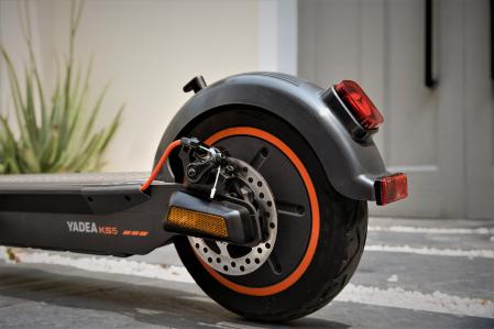 Idealmente, hay que revisar la presión de los neumáticos una vez a la semana&nbsp;