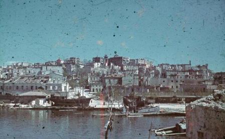 El puerto de Sebastopol tras la batalla.