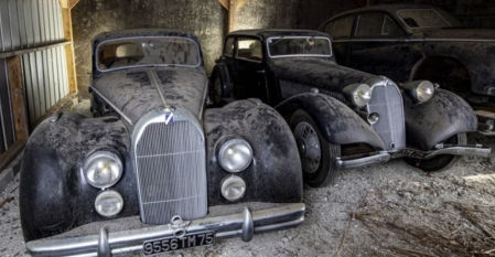 Uno de los coches clásicos encontrados en un almacén de Francia