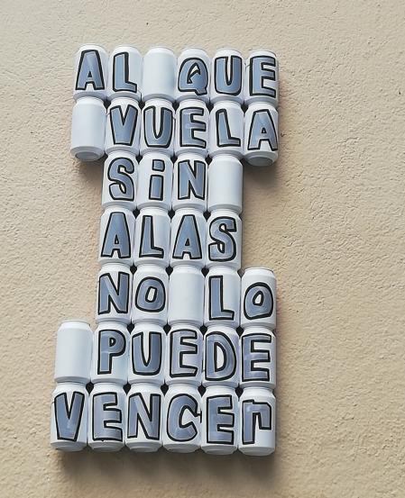 Mensaje de Me Lata en una pared del barrio de Gràcia.