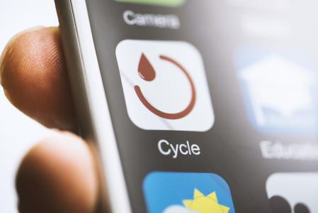 Por qué recomiendan borrar las apps que registran los ciclos menstruales en Estados Unidos