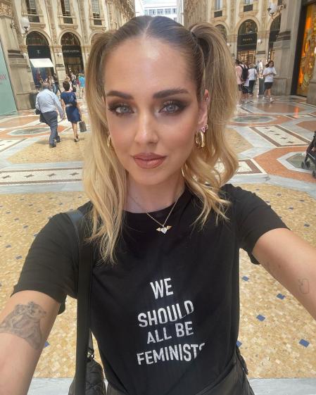 Chiara Ferragni con su peinado noventero