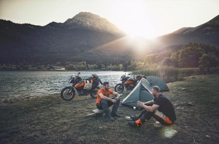 Con el buen tiempo, los motoristas aprovechan para conocer mundo y realizar viajes de mayor recorrido&nbsp;