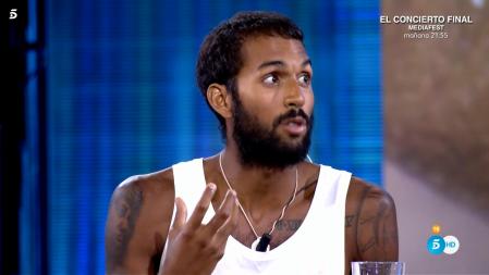 'Supervivientes 2022': Yulen defiende su relación con Anabel Pantoja tras visionar todas las críticas