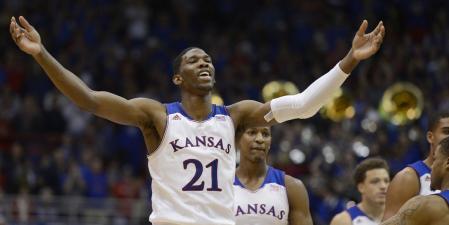 Joel Embiid solo jugó un año en la Universidad de Kansas antes de declararse elegible para el draft de 2014