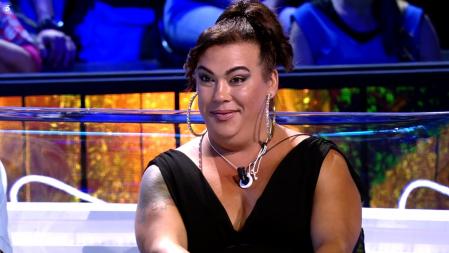 Desy Rodríguez no dejó pasar la oportunidad de soltar un dardo contra su compañero.