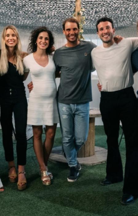 Xisca presume de embarazo en el concierto de Sebastián Yatra en Mallorca