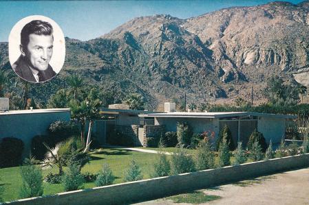 Kirk Douglas. Casa al pie de las montañas en el  estilo arquitectónico modernista del desierto