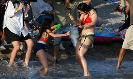 Rosalía disfrutando de la grabación de 'Despechá'