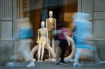 Un escaparate en el centro de Barcelona.