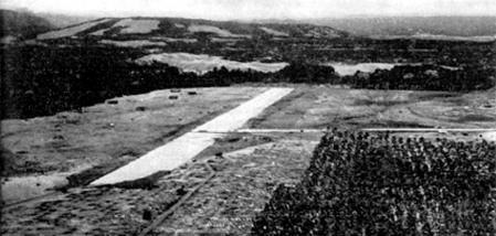 Aeródromo japonés en Punta Lunga, Guadalcanal, en 1942. Los estadounidenses lo rebautizarían Henderson Field