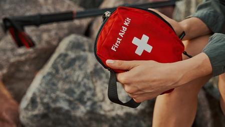 El botiquín es imprescindible para atender traumatismos