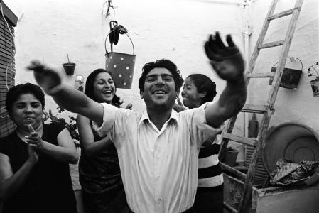 Fiesta en Casa de la Fernanda y la Bernarda. Utrera, 1969 © Archivo Colita Fotografia