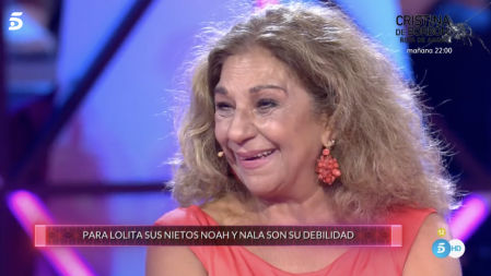 Lolita también ha recordado su infancia y ha asegurado que su padre ha sido el gran desconocido para el público: