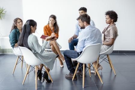 vuelta trabajo oficina