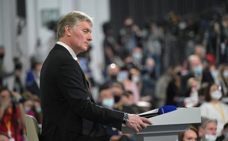 El portavoz del Kremlin, Dmitry Peskov, en una comparecencia este domingo