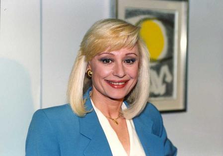 Raffaella Carrà en 'Lazos de Sangre'
