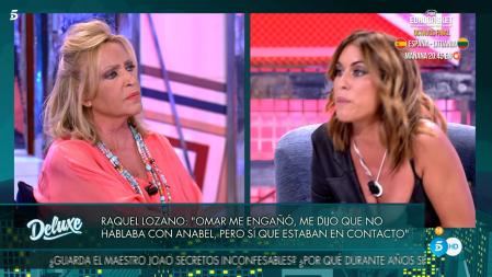 Lydia Lozano, junto a otros colaboradores de Viernes Deluxe, no se creen la versión de Raquel Lozano