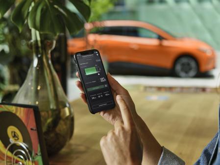 Des de el móvil se puede controlar de forma remota el estado de la batería&nbsp;