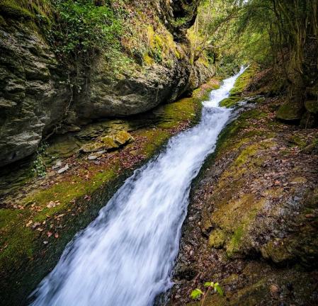 El nacimiento del río Bastareny.