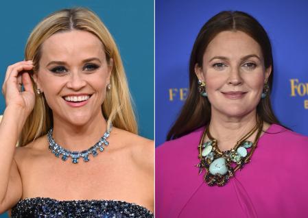 Las actrices Reese Whiterspoon y Drew Barrymore, con el peinado de moda, en los 74th Primetime Emmy Awards el pasado 12 de septiembre.
