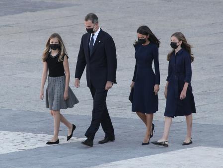 Homenaje a las victimas del covid-19 en el palacio real el 16 de julio de 2020