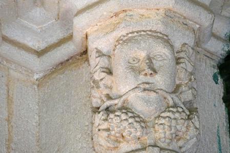 Capitel de la sala capitular siglo XVII.