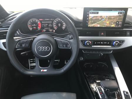 Presentación interior impecable, pureza y pulcritud exterior y un intachable equilibrio entre dinamismo y comodidad&nbsp;