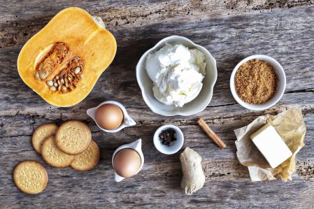 Ingredientes para la elaboración de tarta de queso y calabaza