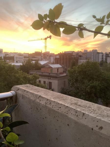 Amanecer desde casa en Barcelona.