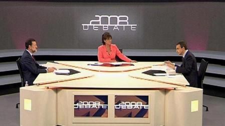 Olga moderó un debate electoral