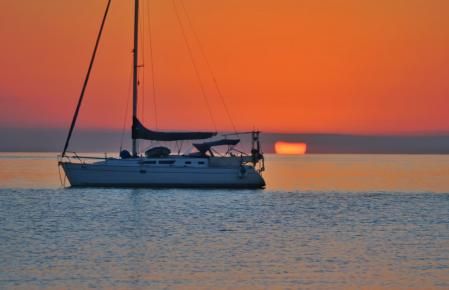 Amanecer calimoso de otoño en Fuengirola.