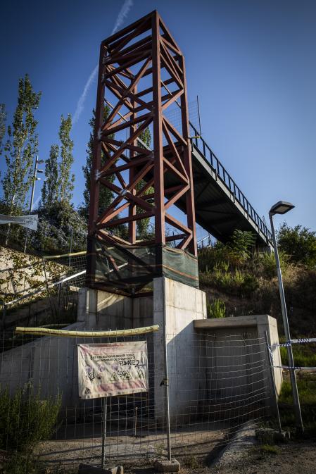 Estado de las obras del ascensor hace unos días