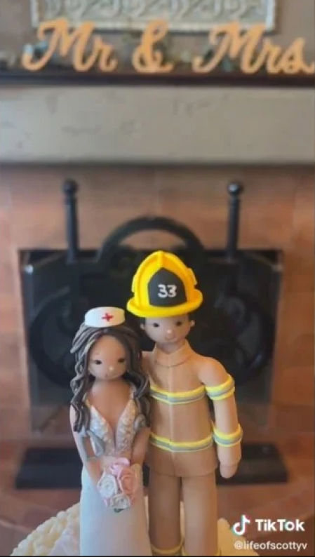 Las figuritas de los novios