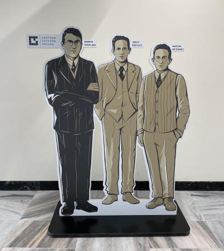 Poznan rinde homenaje a los tres ilustres estudiantes que colaboraron en descifrar Enigma