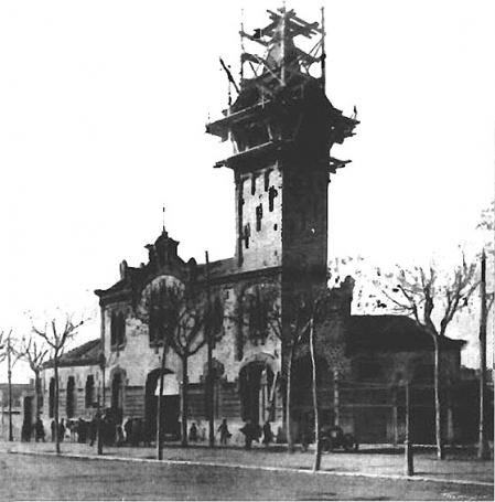 Obras del edificio de la antigua Estación de la Magoria.