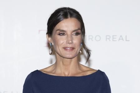 La reina Letizia estrenó unos pendientes de Sibela Studio