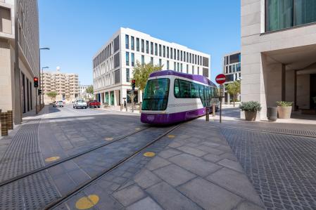 Tanvía en el downtown de Doha, Qatar