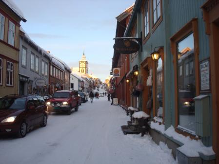 Calle nevada de Røros.