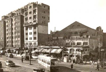 Reurbanización de la manzana del Café Español en 1940.