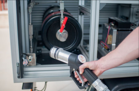 El repostaje de hidrógeno es más rápido que la recarga de un eléctrico en una toma de corriente